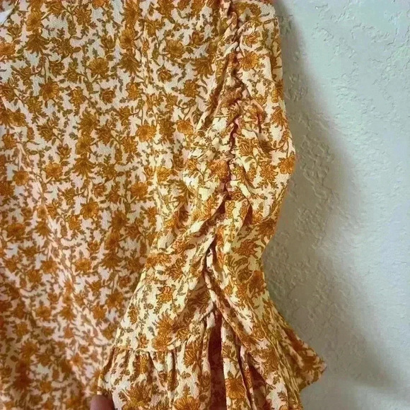 a loves a peplum top boho floral peplum top - Picture 10 of 10